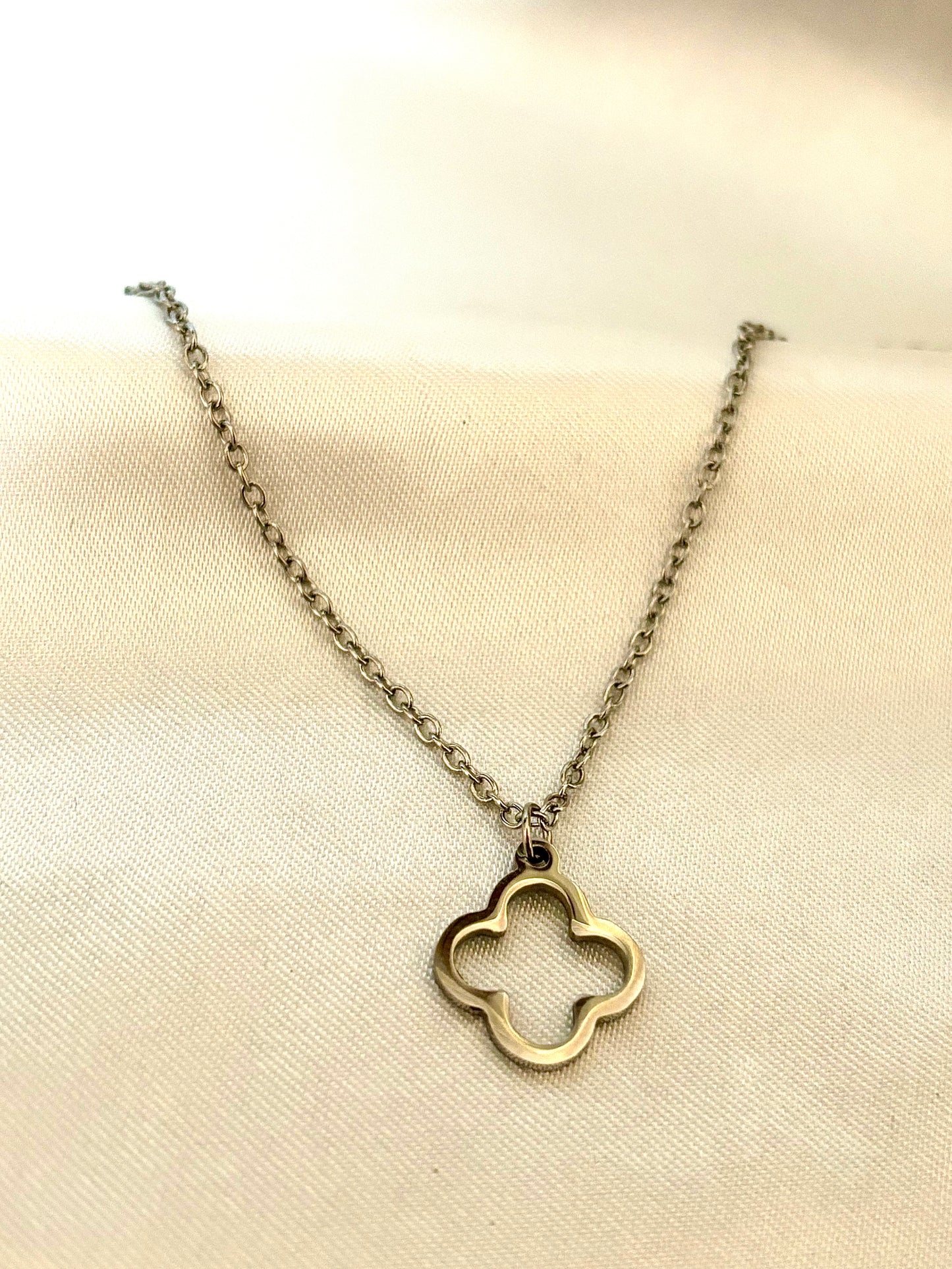 Collier Belloha