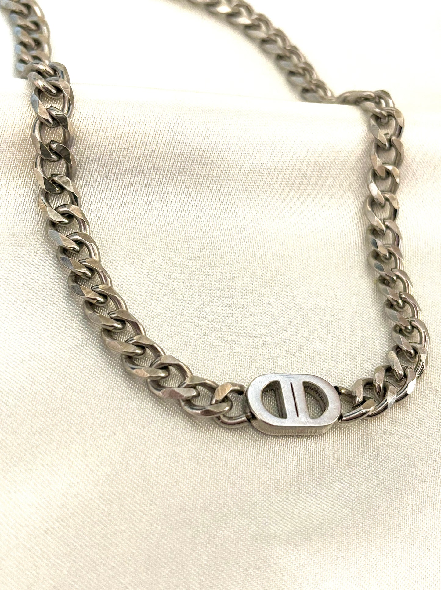 Collier Hita