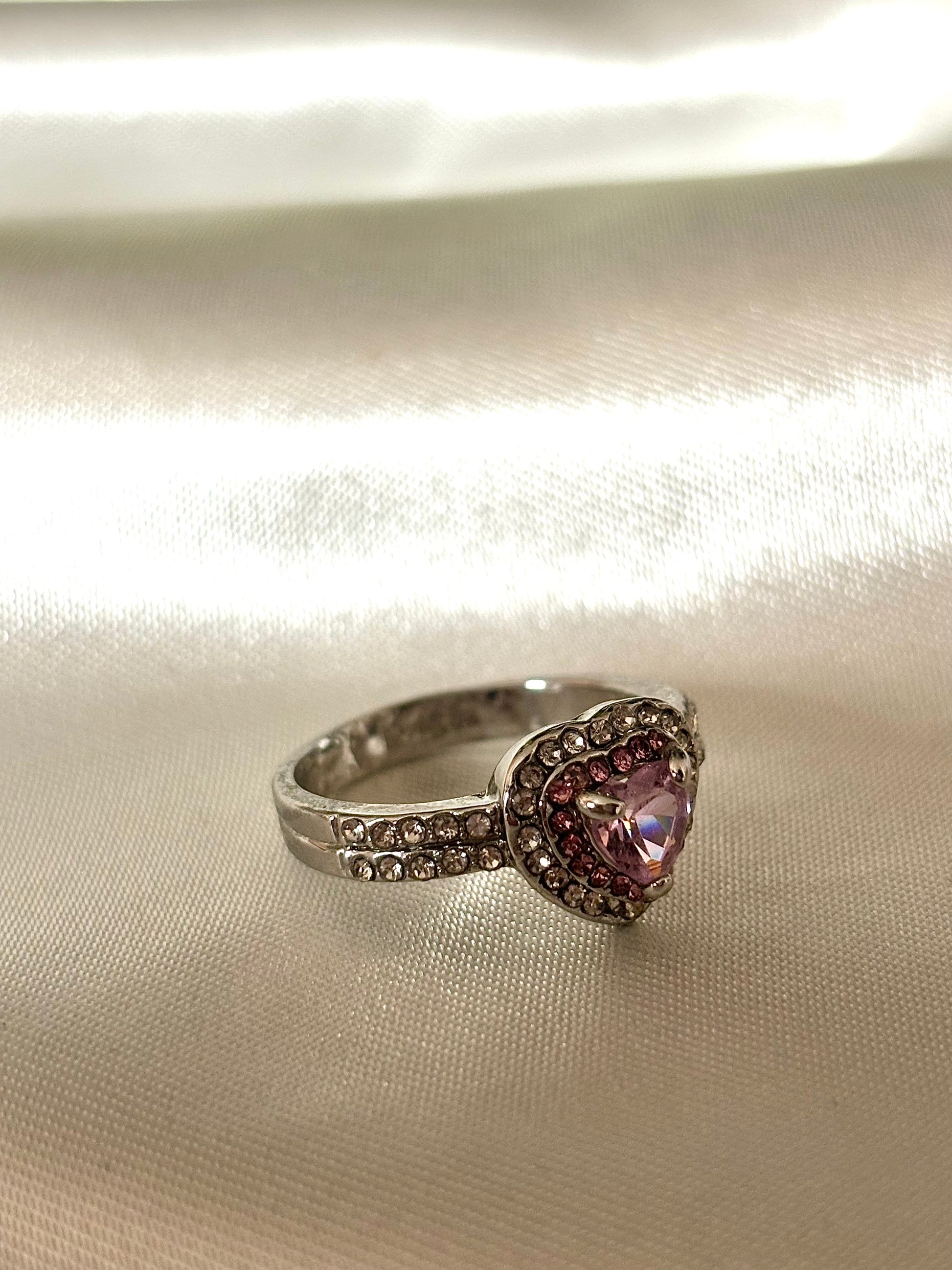 Bague Acenis design moderne en forme de coeur, bijou féminin