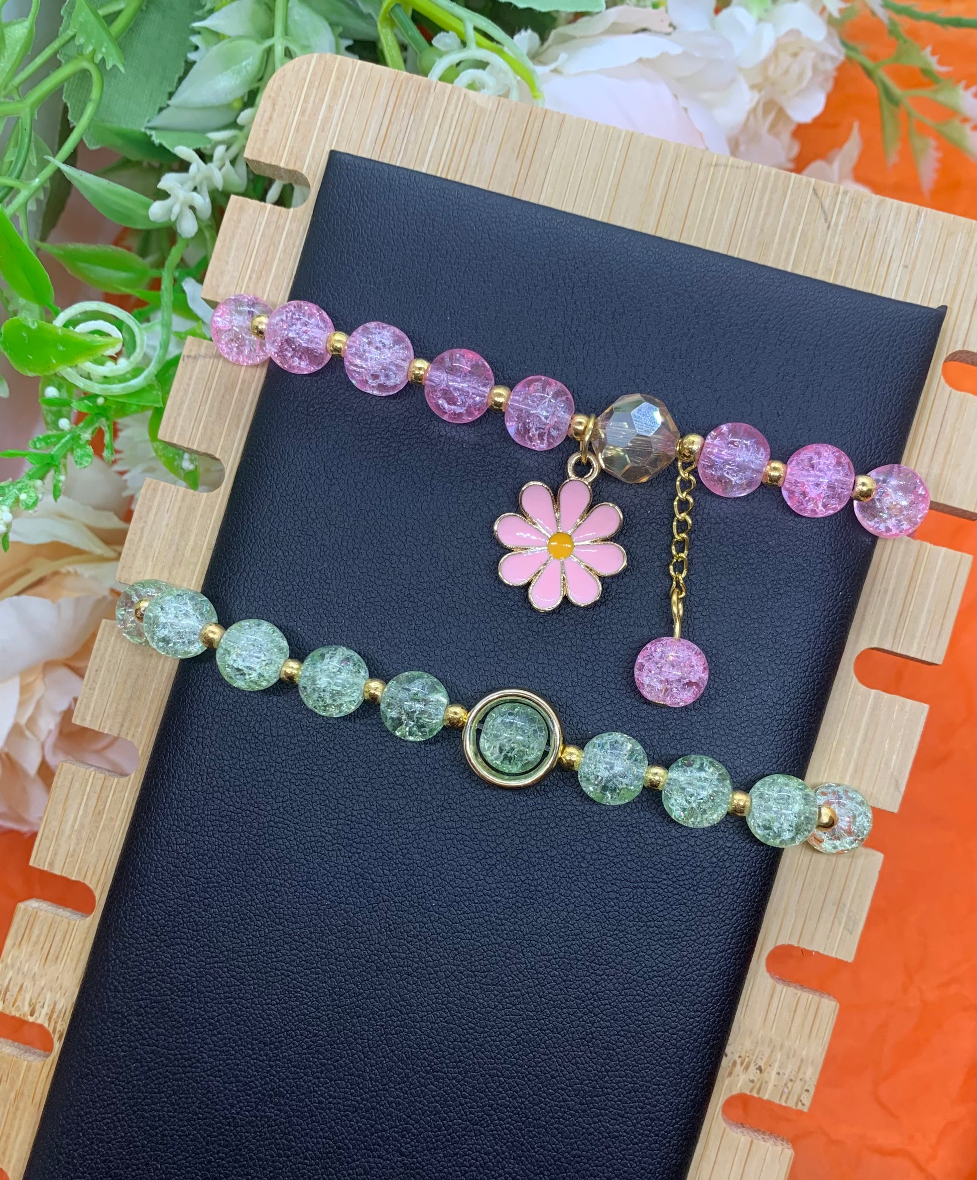 Bracelet Dinan, bijou avec perles roses ou vertes